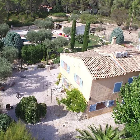Mas Des Avelines Villa