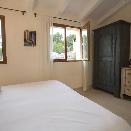 Mas Des Avelines Villa *
